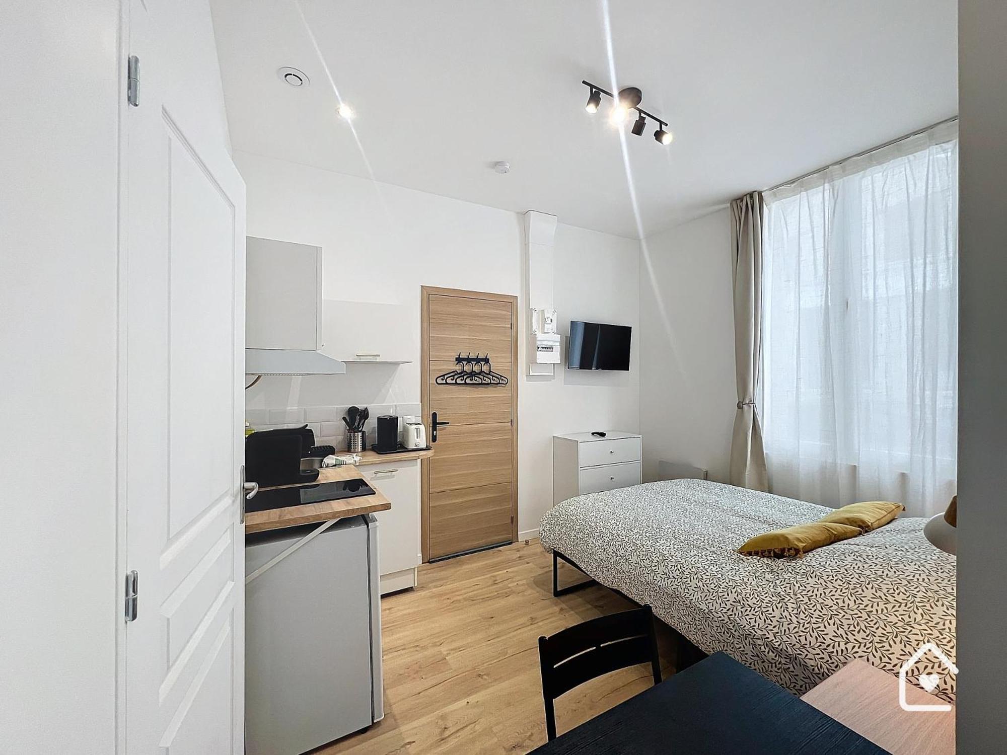 Studios - 1 Min Gare Chatellerault - Entree Autonome - Экстерьер фото